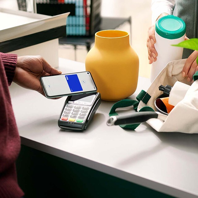 Contactless payment on phone